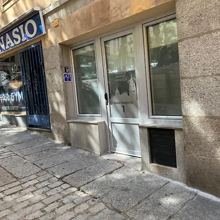 At Pasaje Sancti Spiritus 1 Laranitasalmantina Apartment *