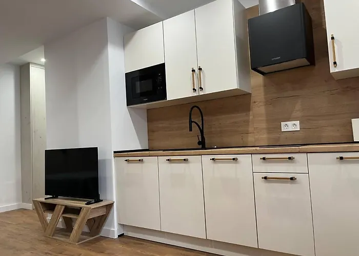 At Pasaje Sancti Spiritus 1 Apartment