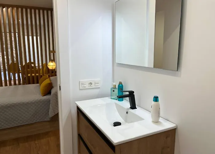 At Pasaje Sancti Spiritus 1 Apartment *